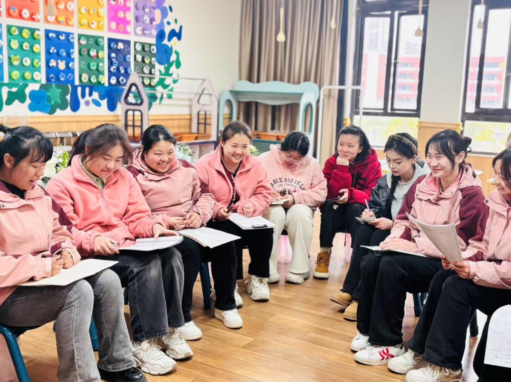 2023级学前教育专业第一批幼儿园见习圆满结束
